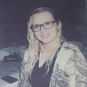 Meet your Posher, Whitney